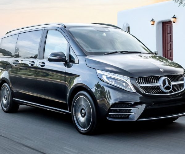 Luxury van transfers in Mykonos by Gold Transfer